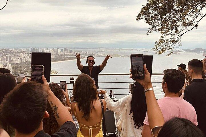 8 Hour Private Tour by Car in Rio de Janeiro