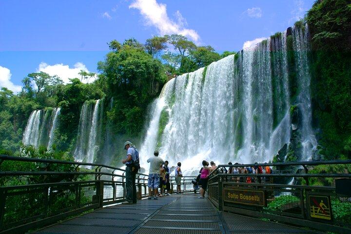 Iguazu Falls Saver Package! Both sides excursions & transfers
