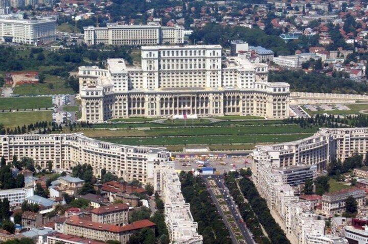 8h Bucharest Private Tour, Parliament and All Top Attraction