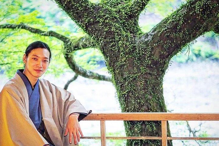Kyoto One-day Taxi Tour by an Ivy Leaguer Guide & Photographer