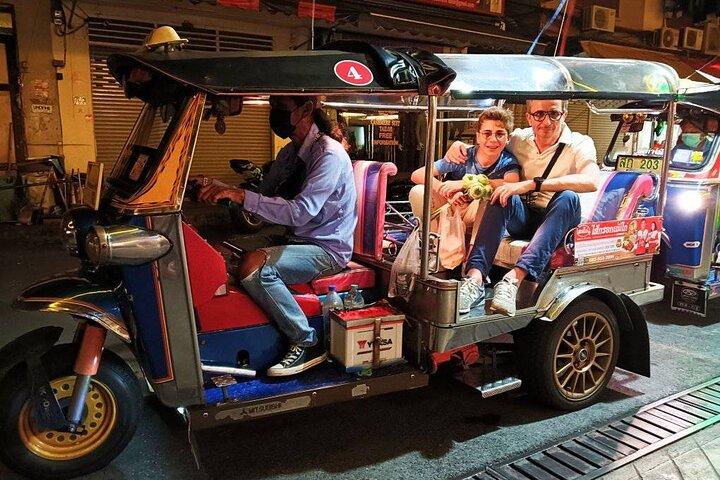 Private Tuk Tuk Night Adventure with Dinner