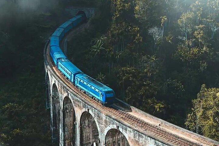 Ella Sir Lanka Most Beautiful Train Ride In the World by Jason