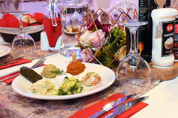 İstanbul Bosphorus Dinner Night in Cruise