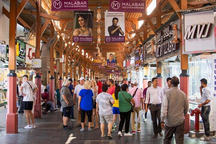 Old Dubai Walking Tour: Gold & Spice Souks, Heritage & Creek