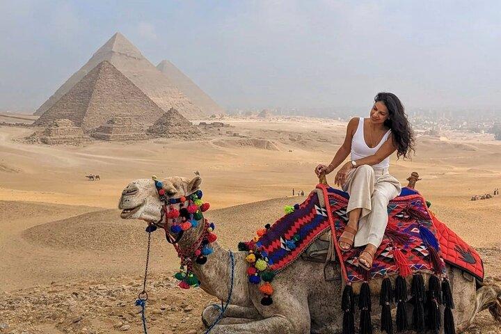 Special Offer to Visit Giza Pyramids and the Pharaonic Village.