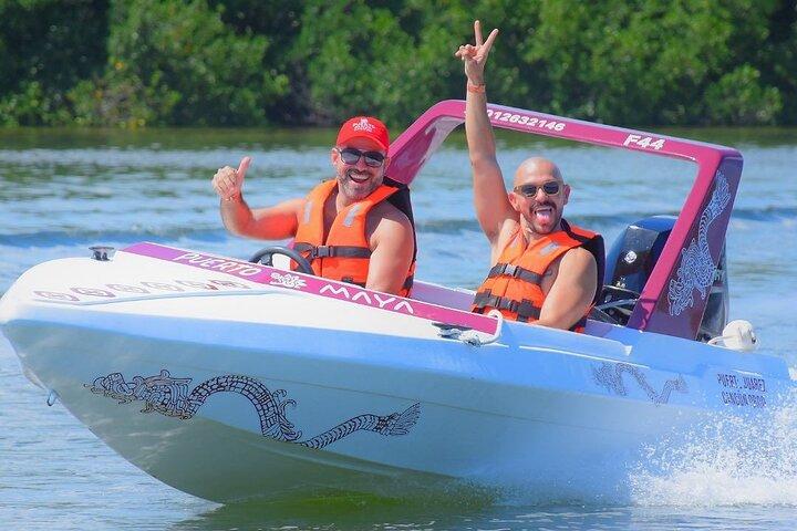 Exciting Speedboat Guided Tour in Cancun!