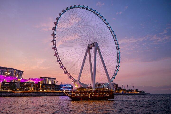 Dubai Marina: Luxury Dhow Dinner Cruise with Hotel Transfer