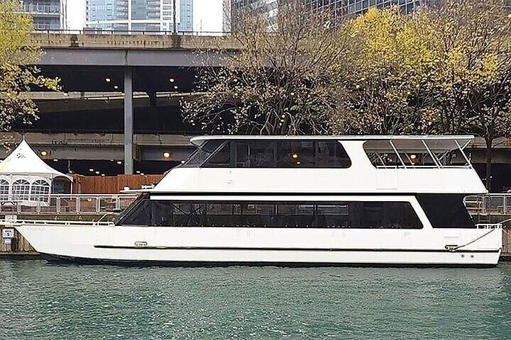 Chicago Lake Michigan Skyline Sunday Funday Party Cruise