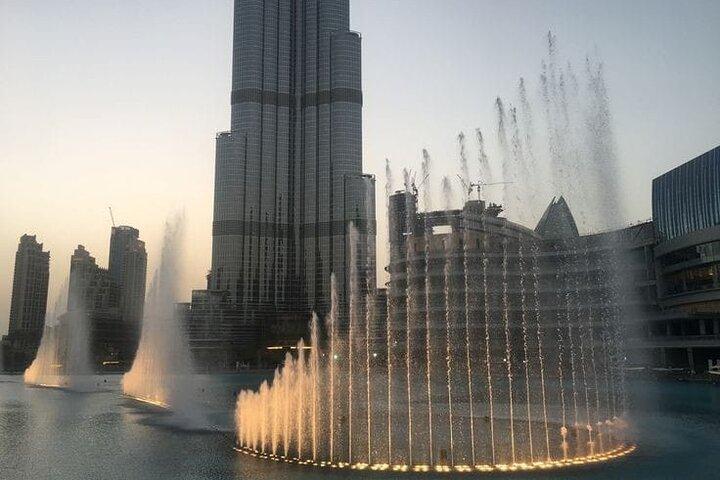 Dubai Fountain Show and Lake Ride Tour + Optional Transport