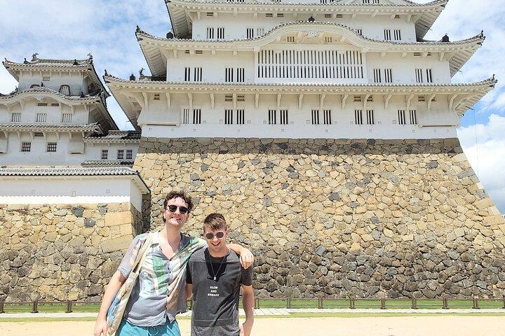 Himeji Castle & Koko-en in 1 Day Tour with Licensed Guide