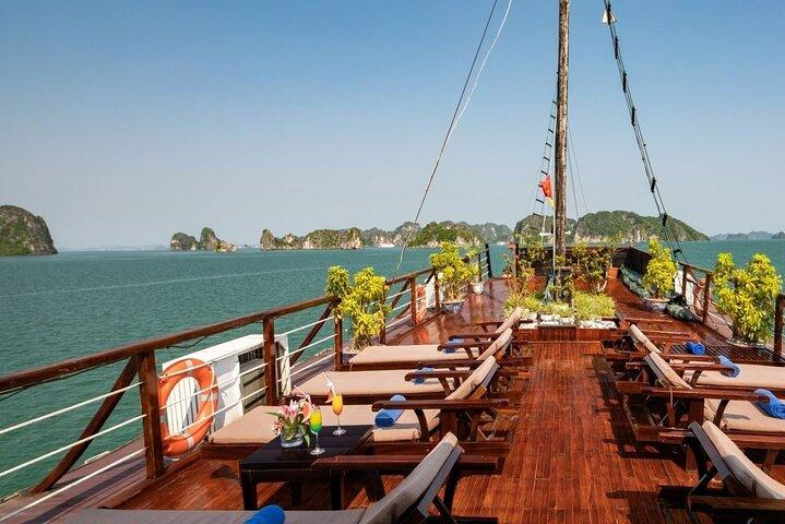 Halong Bay Full Day Trip