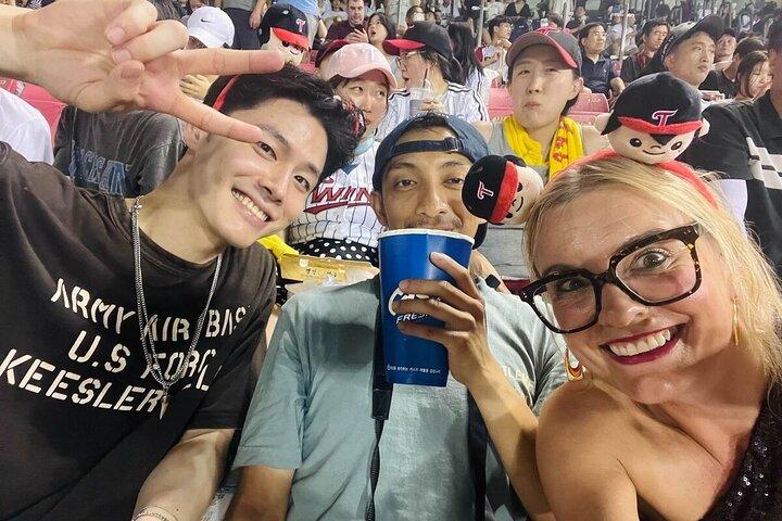 Seoul: Baseball Game Ticket with Dinner/Beer with the host