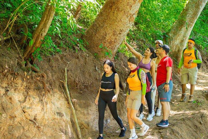 Hiking Jorullo Point