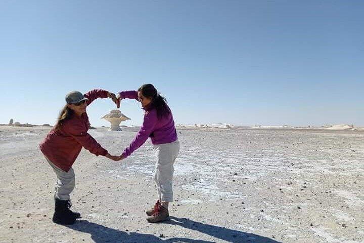 White & Black Desert Marvels and Bahariya Oasis Tour One day