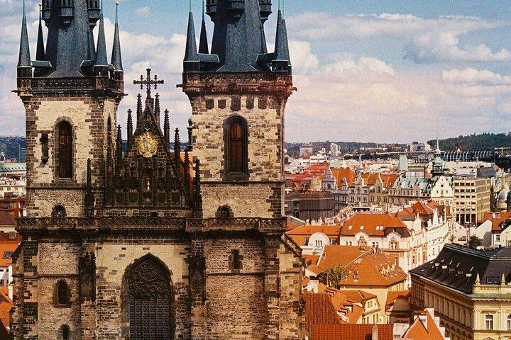Discover the Best of Prague: Private Tour incl Best beer tasting