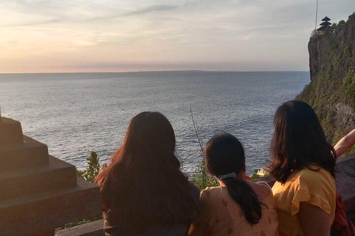 Uluwatu Temple Kecak Fire Dance Private Guided Tour