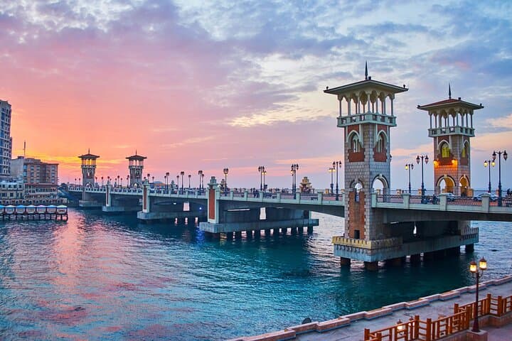 Full-Day Alexandria private Guided Tour from Cairo with Lunch