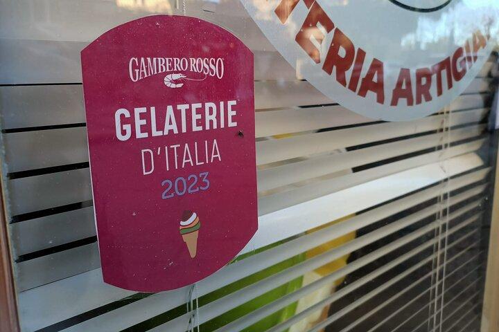 Siena walking tour with Gelato & Prosecco