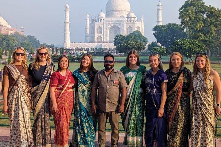 Taj Mahal Sunrise Private Guided Tour with Agra City Highlights