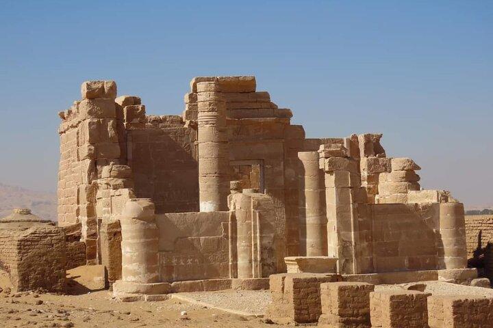 5-Day Bahariya, White Desert, Dakhla, Kharga & Luxor Tour