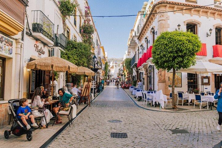 Marbella Old Town group tour with a True Local