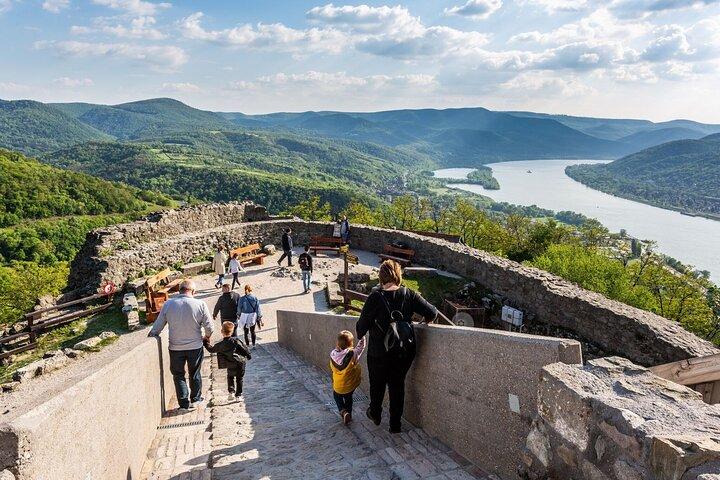 Budapest Hike to Visegrád Castle w or wo Sauna/Danube beach