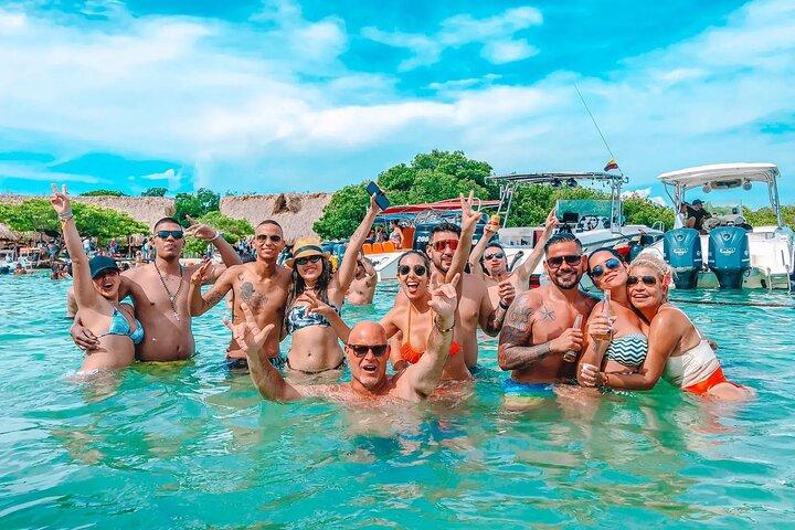 Islas del Rosario plus Bioluminescence Experience