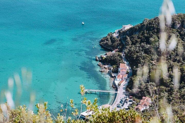 From Lisbon: Arrábida & Sesimbra Private Day Trip – Wine & Nature