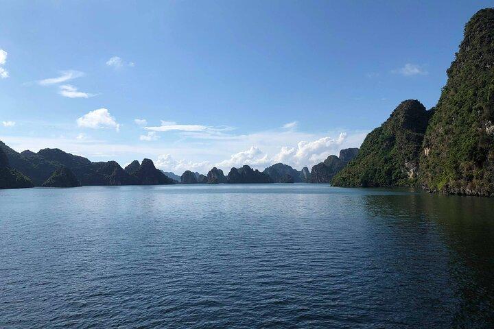 1-Day Explore Halong Bay With Cave, Kayaking And Swimming