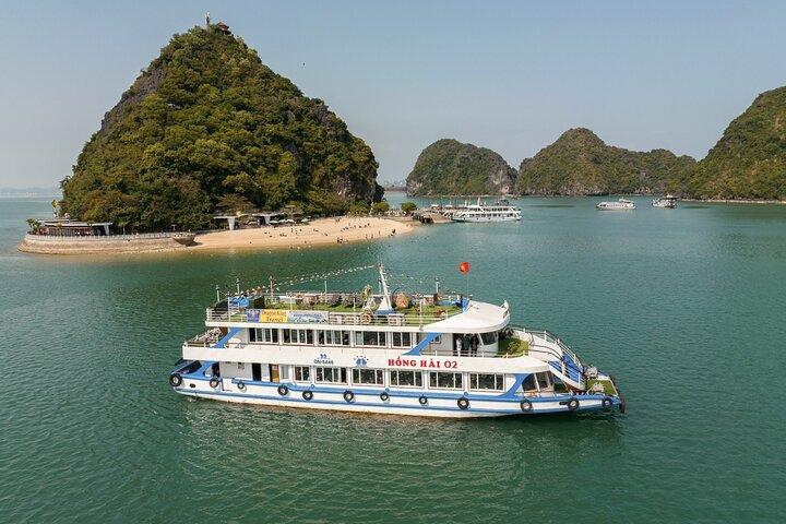 Best Halong 5 star Day Trip, inclusive,buffet,cave,kayak,transfer