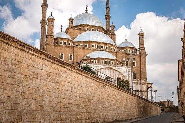 Egyptian Museum, Citadel & Mohamed Ali Mosque & City Of The Dead.