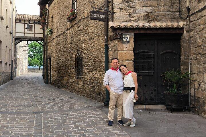 Pamplona Essential : The Ultimate Walking Tour