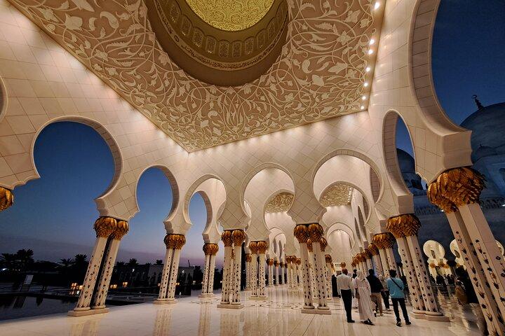 Private Vehicle Full Day Abu Dhabi With Driver