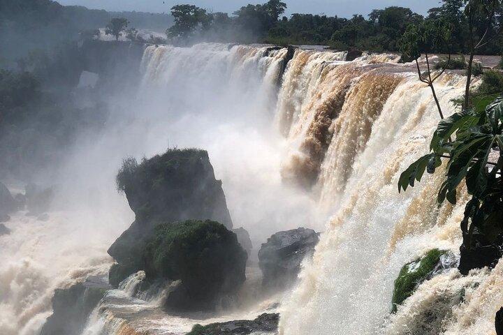 Private tour to Iguacu Falls/ Brazil and Argentina