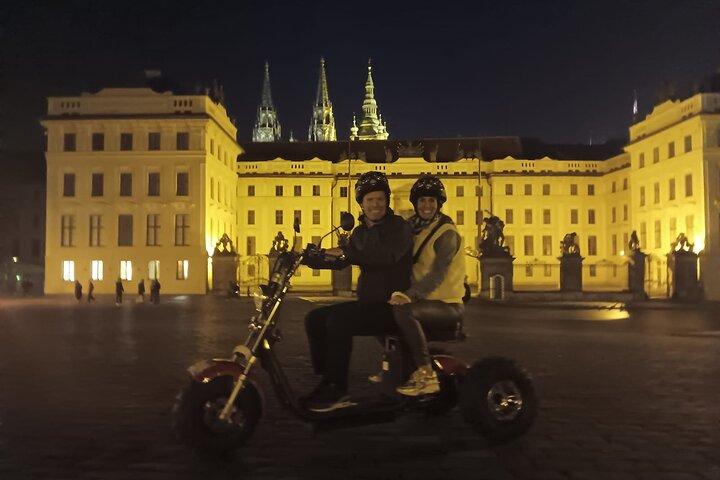 Electric Trike Night Tour in Prague - Live Guided