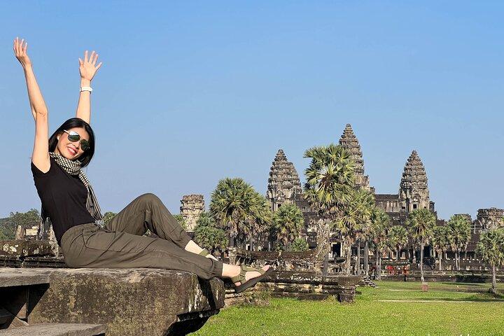 Full Day Small Group Tour & Sunset in Angkor Area from Siem Reap