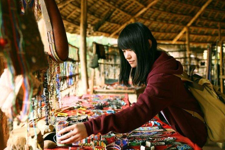 Nairobi Souvenir Shopping and Historical Half Day Tour