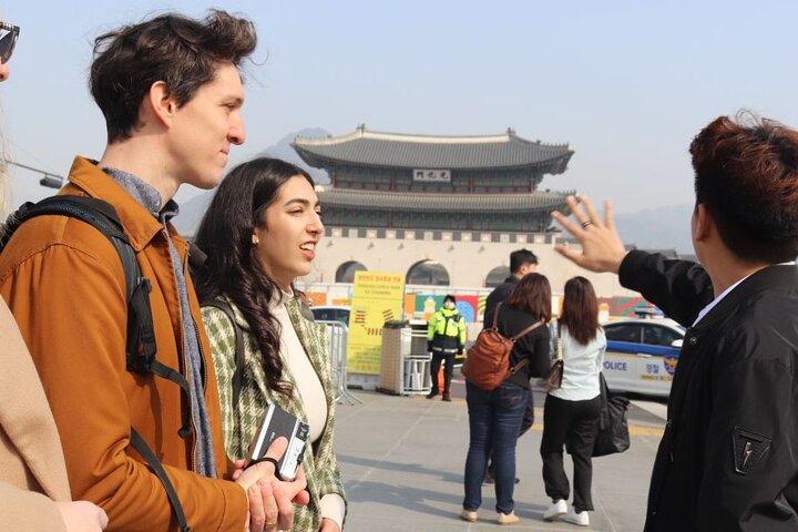 Seoul Like a Local: Private & Personalized Experience (2-3 hours)