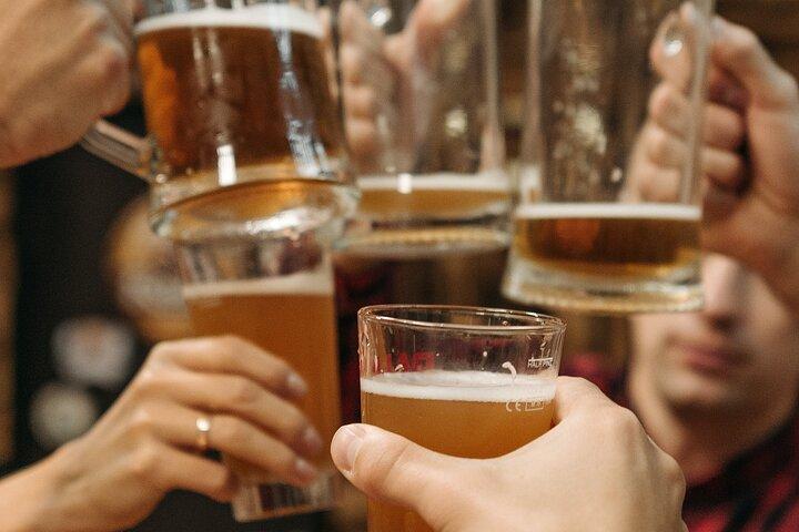 Pub & History Tour London (History & Beers)