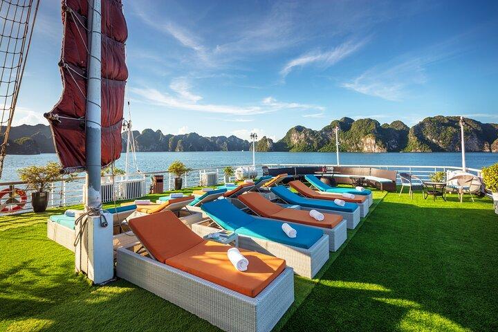 2 days La Casta Cruise of Halong and Lan Ha Bay