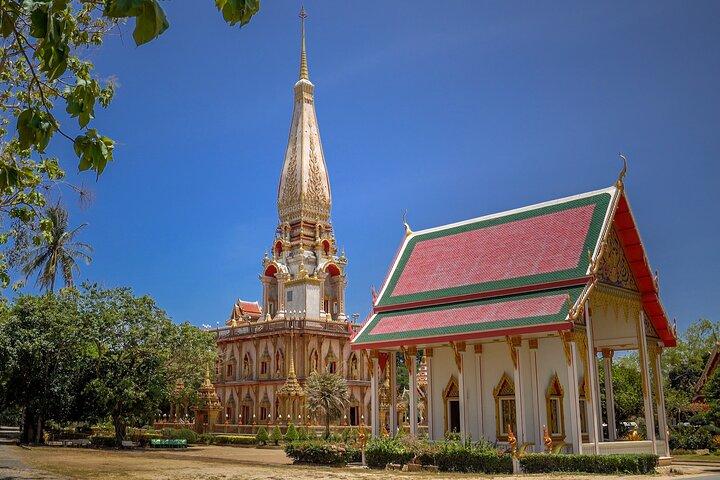 Phuket: Wat Chalong, Karon Viewpoint and old Town Guided Tour