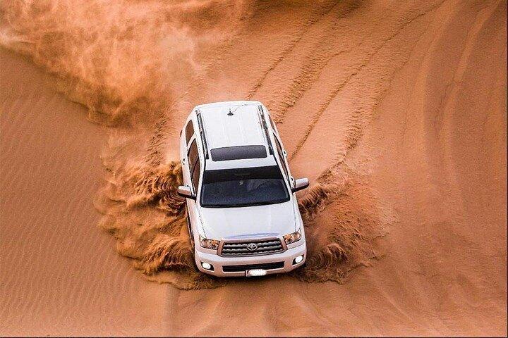Desert Safari Dubai with BBQ Dinner and Live Shows