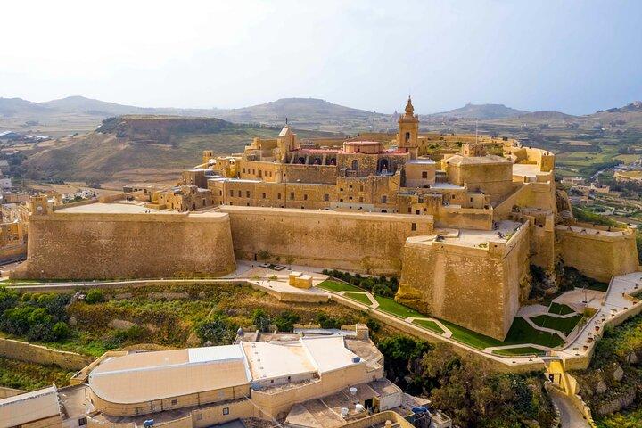 From Malta: Gozo Jeep Tour with Lunch and Hotel Transfers