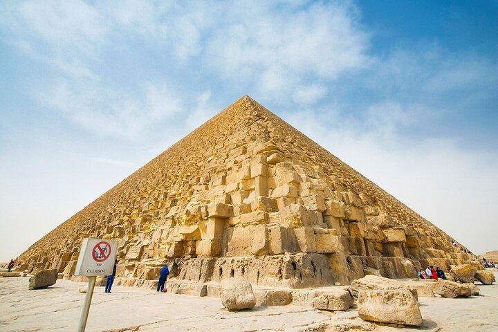Guide on site Day Tour See What's Inside The Menkaure's Pyramid
