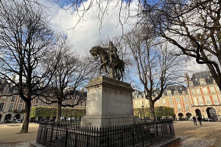 Small Group Marais/Place des Vosges Walking Tour -10 people max