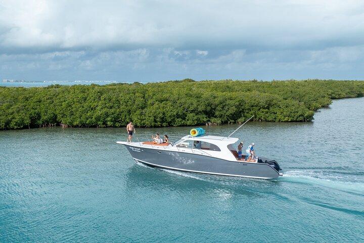 Exclusive Isla Mujeres and Cancun Private Yacht Tour