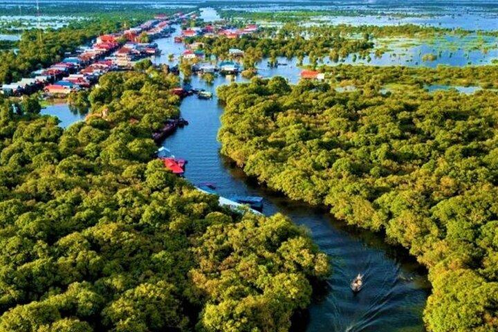 Floating Village at Tonle Sap Lake & Siem Reap City Tuk-Tuk Tour