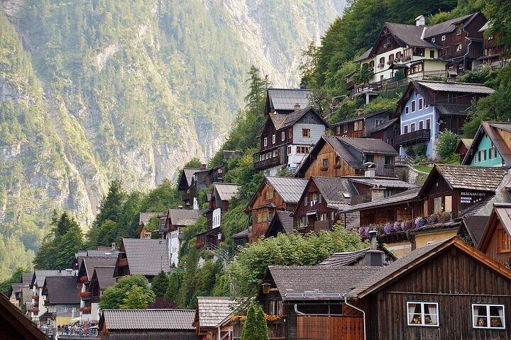 Private Tour: Hallstatt-City, Skywalk, and Salt Mine from Vienna