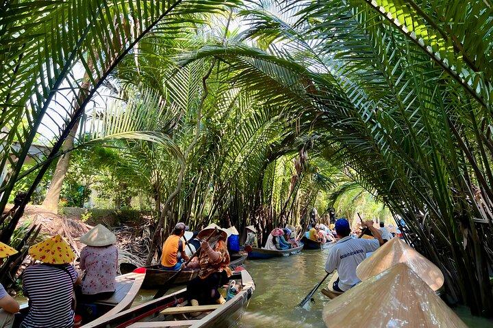 Full Day Guided Mekong Delta Day Tour in Vietnam (Multilingual)