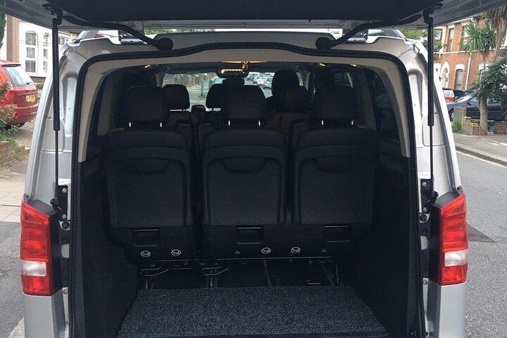 One Way Taxi Transfer from London to Gatwick Airport